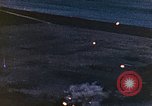 Standbild strafing Pacific Theater, 1943, aus Sekunde 50 historischem Filmmaterial Videoclip 65675040817