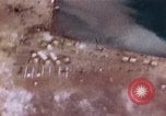 Standbild strafing Pacific Theater, 1943, aus Sekunde 54 historischem Filmmaterial Videoclip 65675040817