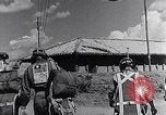 Immagine di Il Brigadiere Generale Chennault con le Tigri volanti Cina, 1942, secondo 56 filmato di repertorio 65675040821