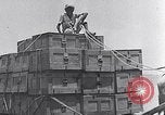 Standbild uns militärische Hilfe für China über Indien in Zweiten Weltkrieg Indien, 1942, aus Sekunde 31 historischem Filmmaterial Videoclip 65675040822