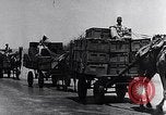 Standbild uns militärische Hilfe für China über Indien in Zweiten Weltkrieg Indien, 1942, aus Sekunde 33 historischem Filmmaterial Videoclip 65675040822