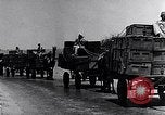 Standbild uns militärische Hilfe für China über Indien in Zweiten Weltkrieg Indien, 1942, aus Sekunde 34 historischem Filmmaterial Videoclip 65675040822