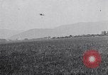 Standbild französische Air unit Chaux Frankreich, 1918, aus Sekunde 6 historischem Filmmaterial Videoclip 65675040826