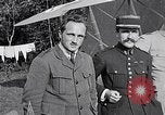 Standbild Captain Paul Daum Frankreich, 1918, aus Sekunde 57 historischem Filmmaterial Videoclip 65675040827