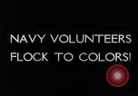 Standbild Männer freiwillige en masse für die United States Navy Houston Texas USA, 1942, aus Sekunde 5 historischem Filmmaterial Videoclip 65675040846