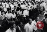 Standbild Männer freiwillige en masse für die United States Navy Houston Texas USA, 1942, aus Sekunde 23 historischem Filmmaterial Videoclip 65675040846