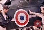 Standbild US Army fliers Blick auf verschiedene Flugzeuge am Flugplatz Kumming China, 1942, aus Sekunde 25 historischem Filmmaterial Videoclip 65675040867