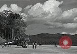 Immagine di Stati Uniti F4U Corsair aeromobile Vella Lavella campo seconda guerra mondiale Nuova Georgia Isole Salomone, 1943, secondo 61 filmato di repertorio 65675040873