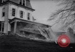 Immagine di Demolita house New Jersey United States USA, 1957, secondo 29 filmato di repertorio 65675040876