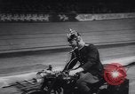Standbild Polizei Festival Deutschland, 1957, aus Sekunde 12 historischem Filmmaterial Videoclip 65675040880