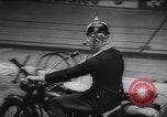 Standbild Polizei Festival Deutschland, 1957, aus Sekunde 14 historischem Filmmaterial Videoclip 65675040880