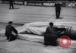 Standbild Polizei Festival Deutschland, 1957, aus Sekunde 38 historischem Filmmaterial Videoclip 65675040880