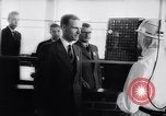 Standbild Queen Elizabeth besuche Bergwerke Vereinigtes Königreich, 1958, aus Sekunde 11 historischem Filmmaterial Videoclip 65675040892