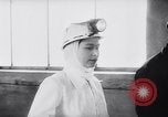 Standbild Queen Elizabeth besuche Bergwerke Vereinigtes Königreich, 1958, aus Sekunde 22 historischem Filmmaterial Videoclip 65675040892