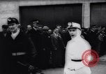 Standbild Queen Elizabeth besuche Bergwerke Vereinigtes Königreich, 1958, aus Sekunde 48 historischem Filmmaterial Videoclip 65675040892