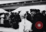 Standbild Queen Elizabeth besuche Bergwerke Vereinigtes Königreich, 1958, aus Sekunde 52 historischem Filmmaterial Videoclip 65675040892