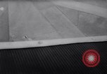 Standbild Fallschirm Wettbewerb Paris Frankreich, 1958, aus Sekunde 10 historischem Filmmaterial Videoclip 65675040894