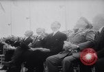 Standbild Fallschirm Wettbewerb Paris Frankreich, 1958, aus Sekunde 22 historischem Filmmaterial Videoclip 65675040894