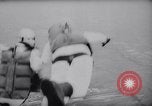 Standbild Fallschirm Wettbewerb Paris Frankreich, 1958, aus Sekunde 51 historischem Filmmaterial Videoclip 65675040894