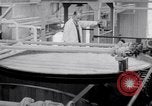 Immagine di Gomma Buna United States USA, 1942, secondo 20 filmato di repertorio 65675040909