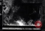 Immagine di Bombe fuoco College Park Maryland USA, 1942, secondo 33 filmato di repertorio 65675040911