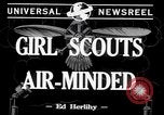 Immagine di Girl Scouts United States USA, 1942, secondo 5 filmato di repertorio 65675040913
