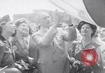 Immagine di Girl Scouts United States USA, 1942, secondo 19 filmato di repertorio 65675040913