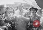 Immagine di Girl Scouts United States USA, 1942, secondo 24 filmato di repertorio 65675040913