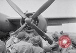 Immagine di Girl Scouts United States USA, 1942, secondo 27 filmato di repertorio 65675040913
