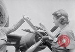 Immagine di Girl Scouts United States USA, 1942, secondo 28 filmato di repertorio 65675040913