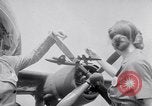 Immagine di Girl Scouts United States USA, 1942, secondo 30 filmato di repertorio 65675040913