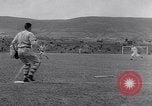 Immagine di Il baseball Belfast Irlanda, 1942, secondo 37 filmato di repertorio 65675040915
