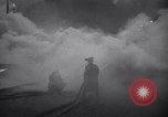 Standbild wütende Feuer Weehawken New Jersey USA, 1947, aus Sekunde 40 historischem Filmmaterial Videoclip 65675040918