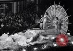 Standbild Orange Bowl Parade Miami Florida USA, 1947, aus Sekunde 10 historischem Filmmaterial Videoclip 65675040922