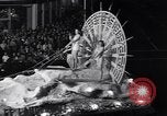 Standbild Orange Bowl Parade Miami Florida USA, 1947, aus Sekunde 11 historischem Filmmaterial Videoclip 65675040922