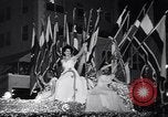 Standbild Orange Bowl Parade Miami Florida USA, 1947, aus Sekunde 12 historischem Filmmaterial Videoclip 65675040922