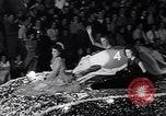 Standbild Orange Bowl Parade Miami Florida USA, 1947, aus Sekunde 26 historischem Filmmaterial Videoclip 65675040922