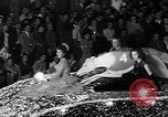Standbild Orange Bowl Parade Miami Florida USA, 1947, aus Sekunde 27 historischem Filmmaterial Videoclip 65675040922