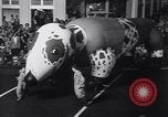 Standbild Orange Bowl Parade Miami Florida USA, 1947, aus Sekunde 59 historischem Filmmaterial Videoclip 65675040922