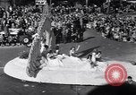 Image Float Parade Pasadena California USA, 1947, de la seconde 11 séquences d'archives historiques vidéo 65675040925