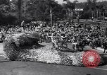 Image Float Parade Pasadena California USA, 1947, de la seconde 24 séquences d'archives historiques vidéo 65675040925