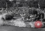 Image Float Parade Pasadena California USA, 1947, de la seconde 27 séquences d'archives historiques vidéo 65675040925