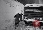 Immagine di Operazioni di salvataggio Stevens Pass Washington USA, 1947, secondo 11 filmato di repertorio 65675040926