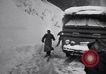 Immagine di Operazioni di salvataggio Stevens Pass Washington USA, 1947, secondo 12 filmato di repertorio 65675040926