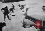 Immagine di Operazioni di salvataggio Stevens Pass Washington USA, 1947, secondo 20 filmato di repertorio 65675040926