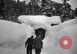 Immagine di Operazioni di salvataggio Stevens Pass Washington USA, 1947, secondo 26 filmato di repertorio 65675040926