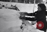 Immagine di Operazioni di salvataggio Stevens Pass Washington USA, 1947, secondo 38 filmato di repertorio 65675040926