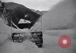 Immagine di Operazioni di salvataggio Stevens Pass Washington USA, 1947, secondo 49 filmato di repertorio 65675040926