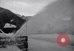 Immagine di Operazioni di salvataggio Stevens Pass Washington USA, 1947, secondo 50 filmato di repertorio 65675040926