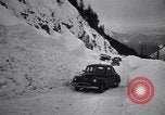 Immagine di Operazioni di salvataggio Stevens Pass Washington USA, 1947, secondo 59 filmato di repertorio 65675040926